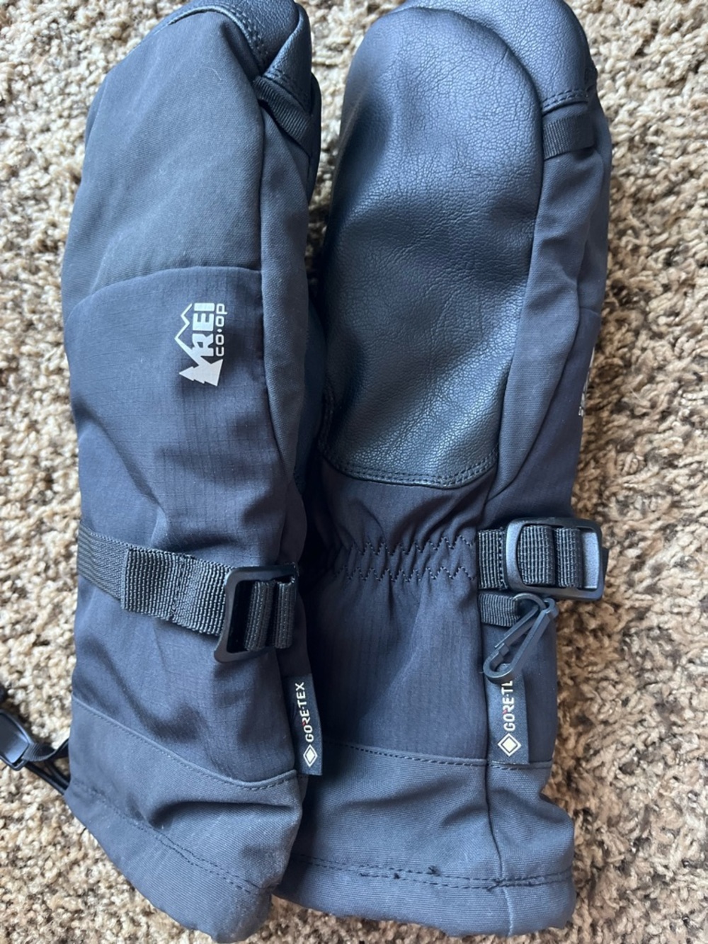 REI Black GORE-TEX Winter Mittens with Leather Palm